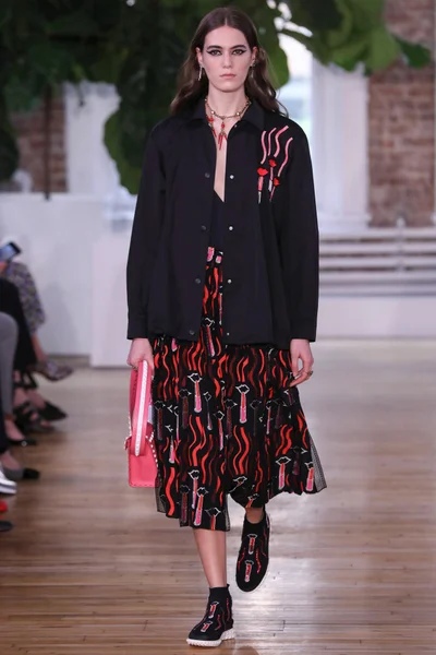 Look 29